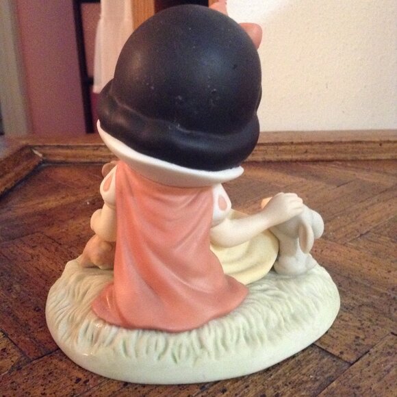 NIB (New in Box) Precious Moments Snow White Figurine Fair in Beauty and Spirit - Picture 2 of 3